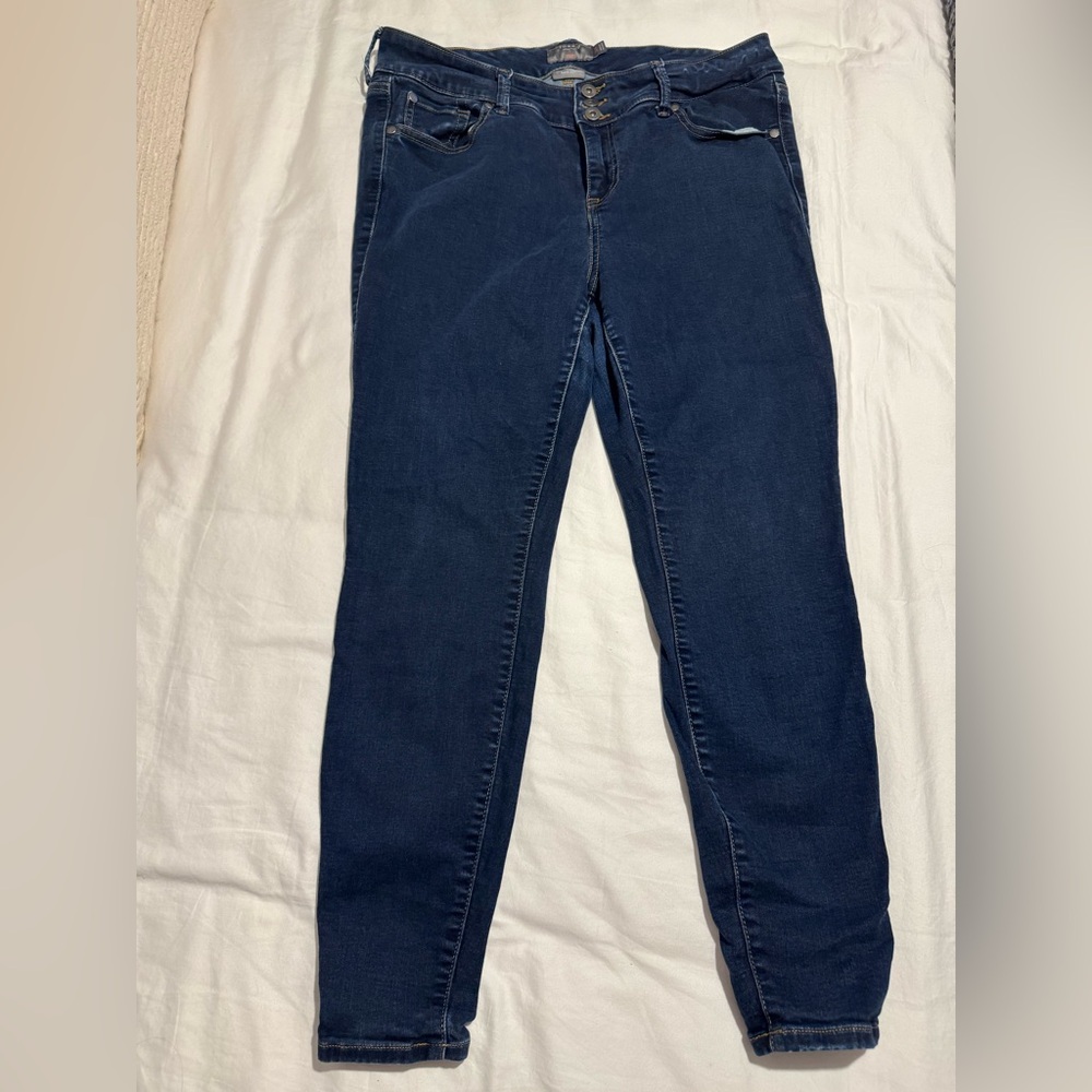 Torrid Women's Blue Jean Jegging size 16